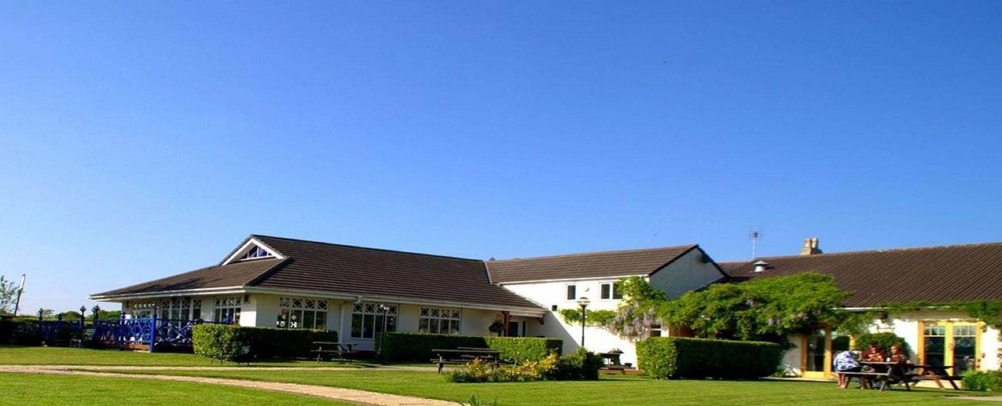 Holt Hotel